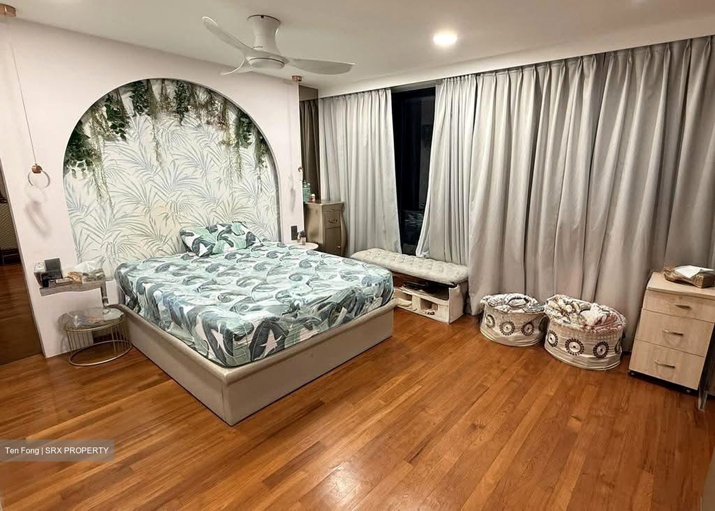 Still Road (D15), Terrace #637299161